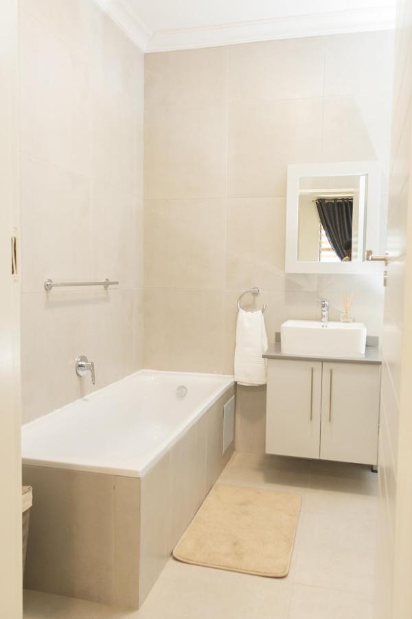 Fumo House Lifestyle Apartments 米德兰 外观 照片